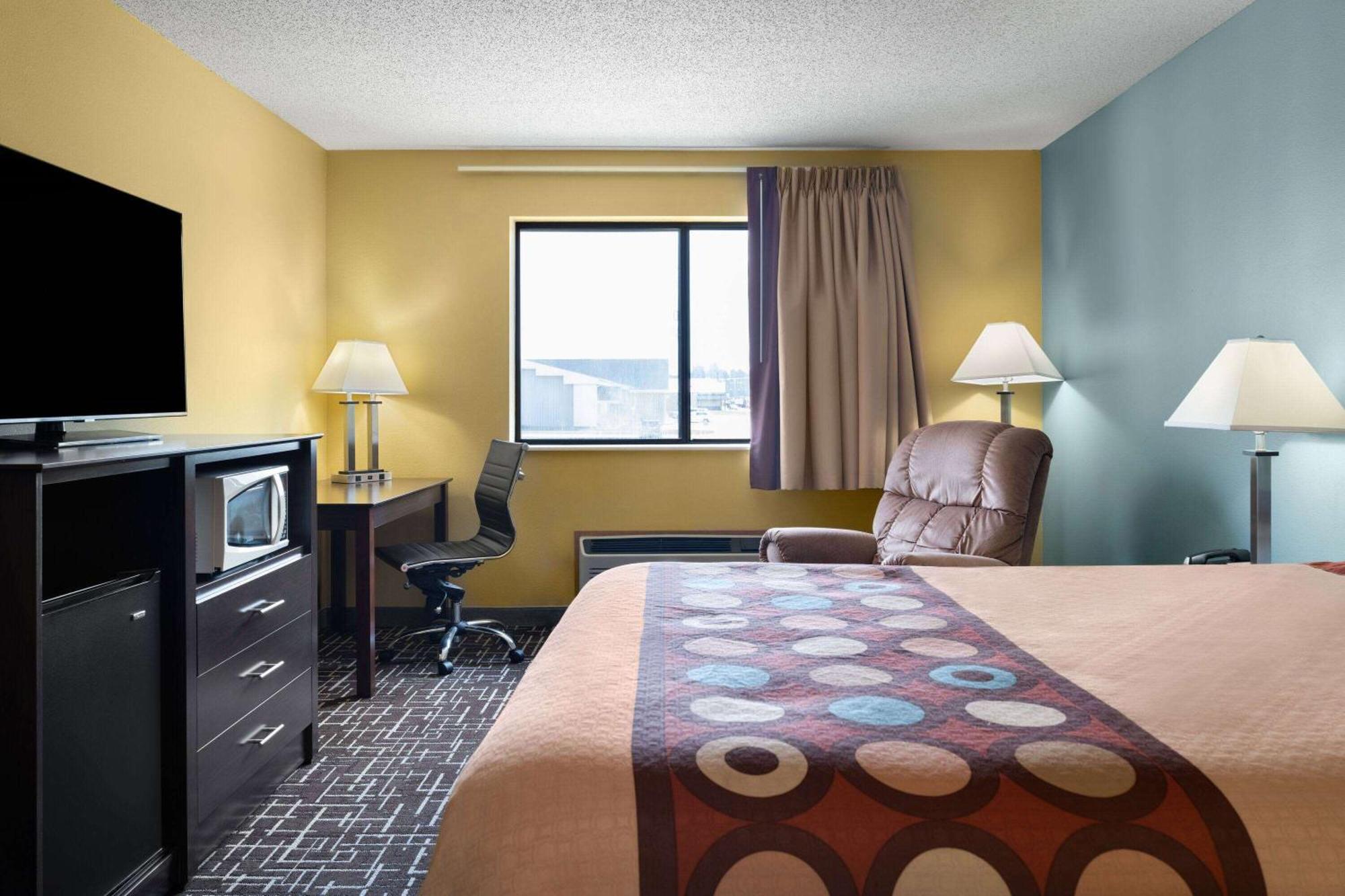 Super 8 By Wyndham Dyersville Buitenkant foto